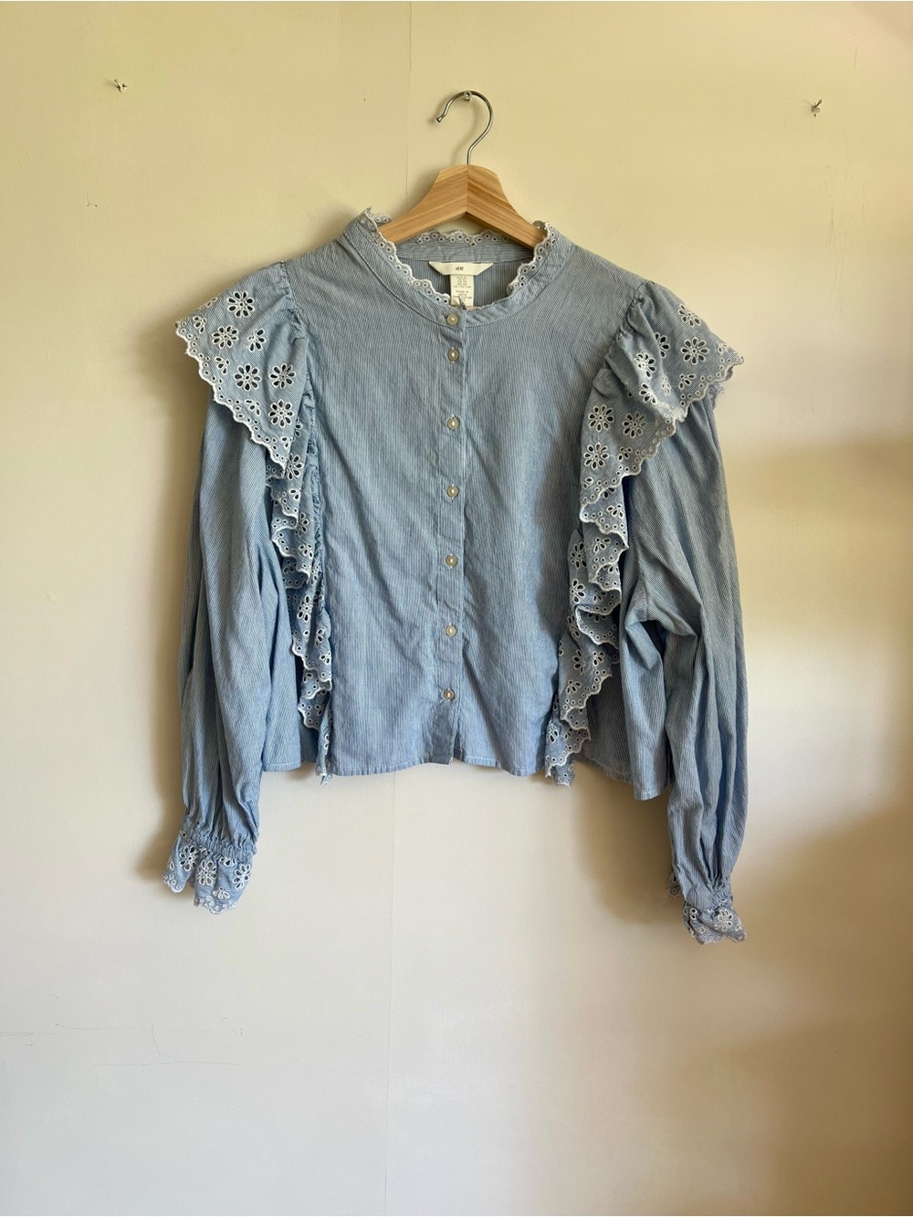 H&M Light Blue Eyelet Ruffle Button-Up Blouse XL